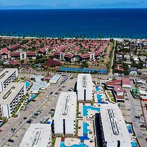  Apartamento Em - Vista P Piscina